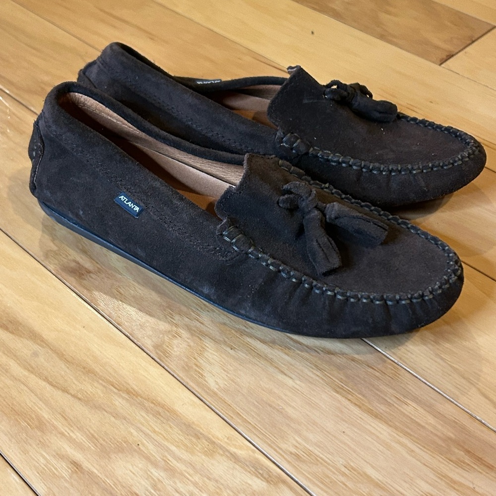 Atlanta Mocasin Women’s Brown Suede Leather Driving Loafers w Tassels - Picture 12 of 13